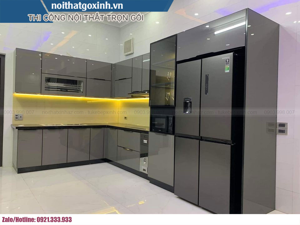 Thi công tủ bếp cánh kính đẹp bền chất lượng tại quận 9
